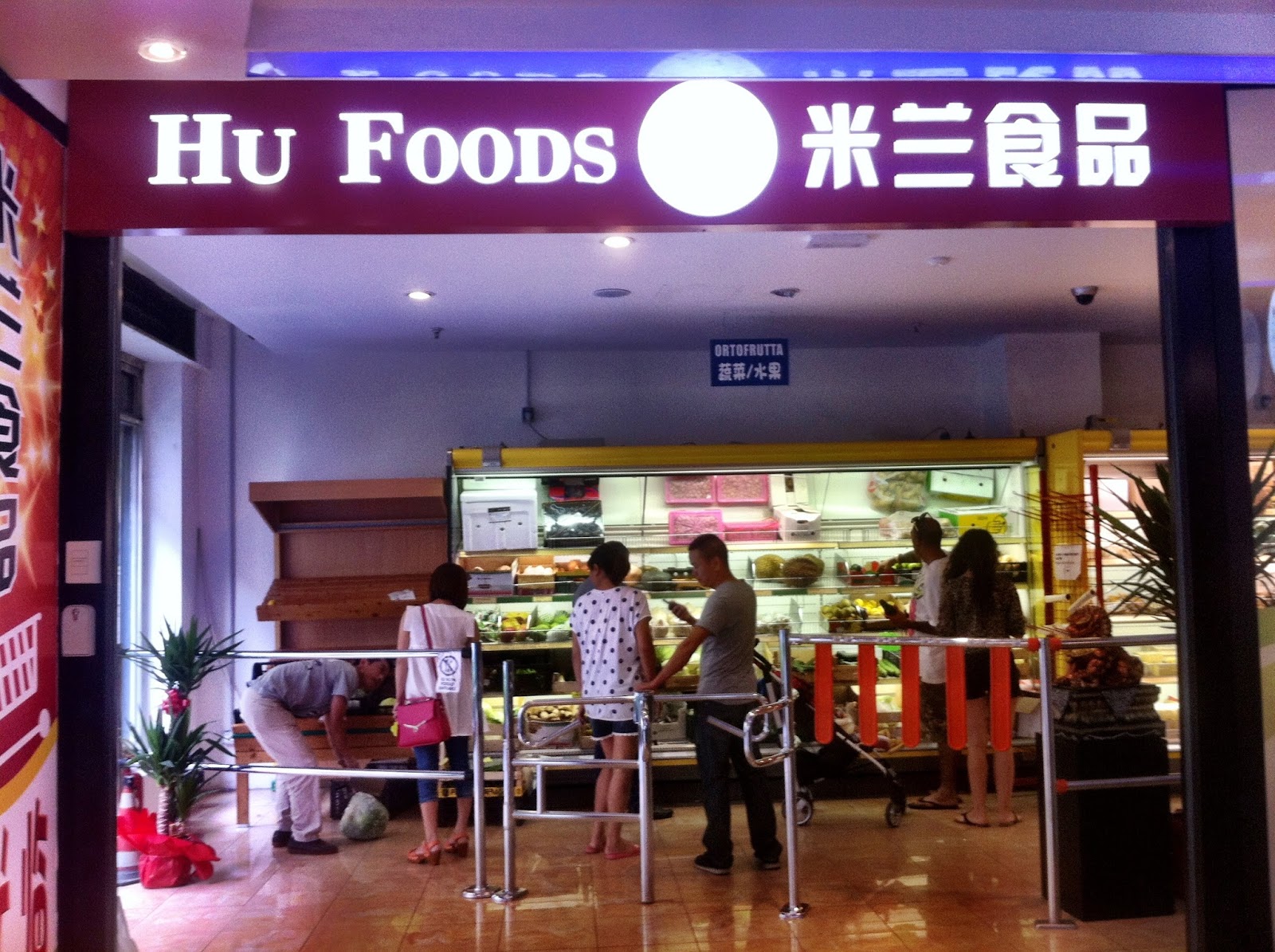 The Oriental Mall: pescheria, cucina e massaggi in via Paolo Sarpi a Milano